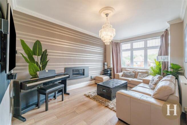 Hadleigh Estate Agents-6.jpg