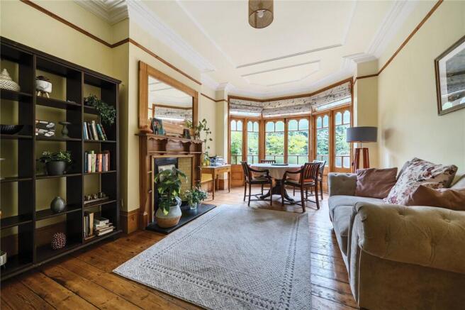 Fox Lane, Palmers Green, London, N13 photo 4
