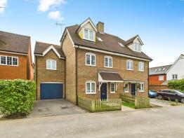 2, Farley Close, Horsham RH12 3GJ