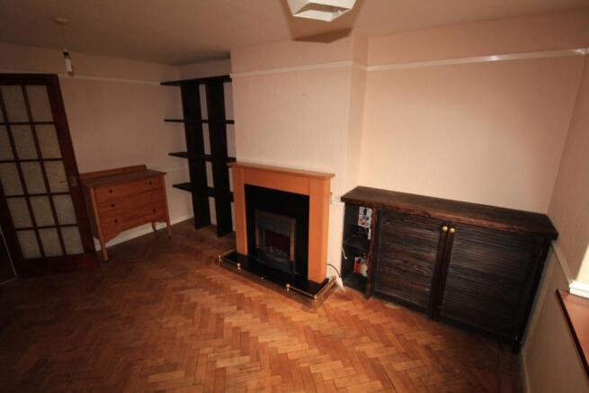 Lounge/Dining Room