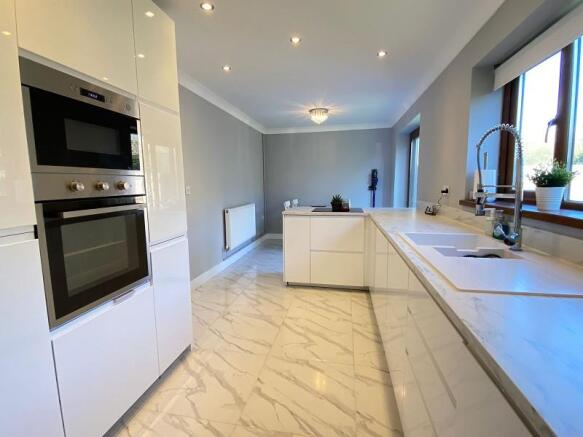 Open Plan Kitchen/ Dining Room