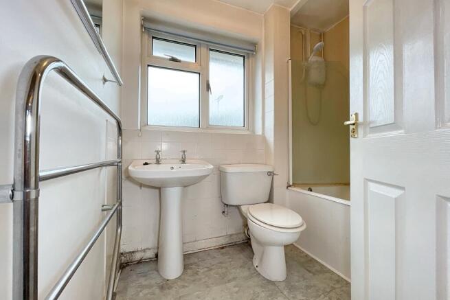 2 Rosemount Gardens, Musbury Road, Axminster, EX13 5AE