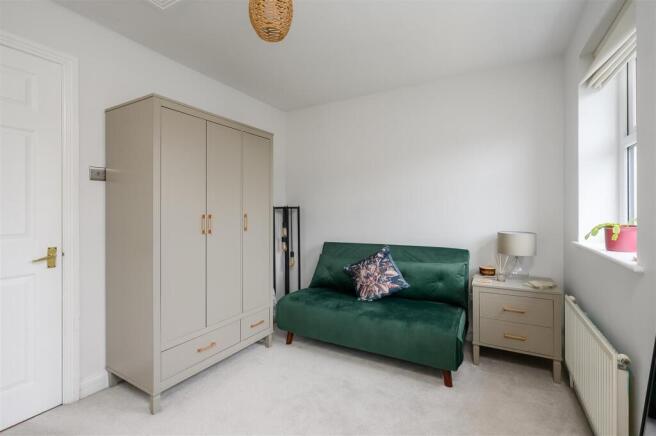 2 bed Semi-Detached for sale Image 10
