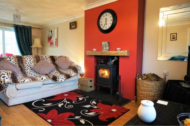 Lounge/Dining Room
