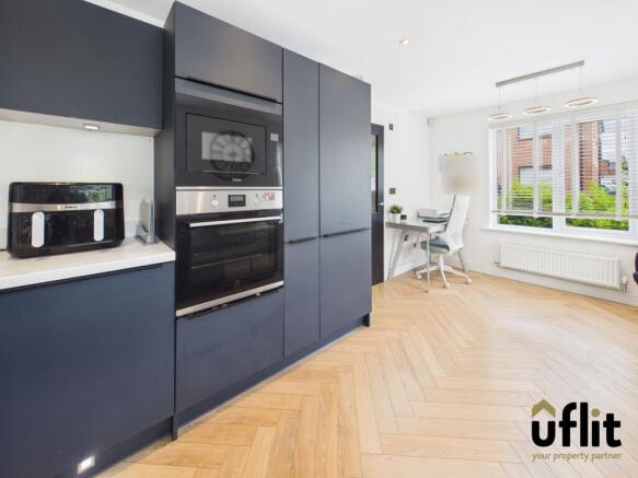 3 bed Semi-Detached for sale Image 11