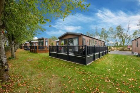 Abbey Lane, Abbey Farm, L40