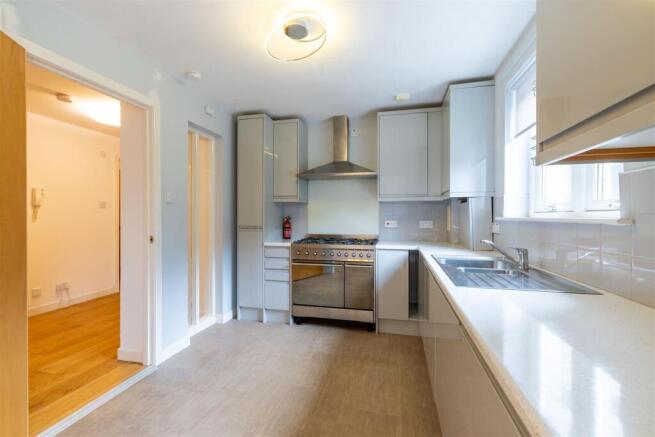 Flat 1 Howards Court, Caledonian Rd, Perth-38.jpg