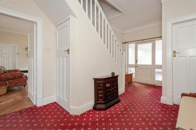 4 bed Detached for sale Image 11