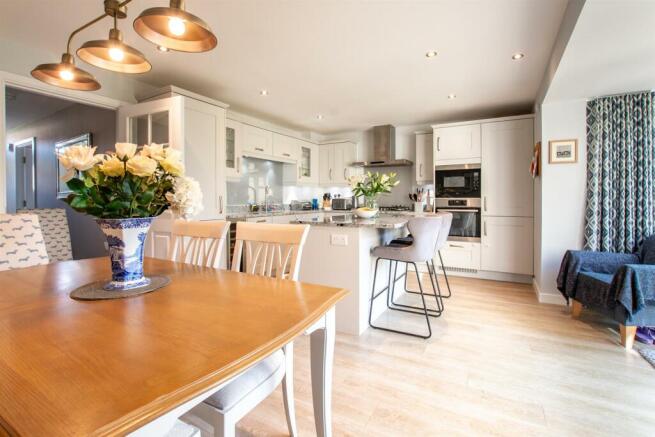 Kitchen Diner Family Room