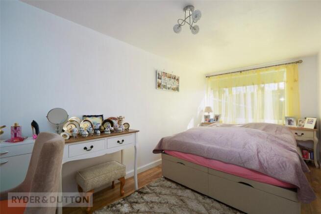 3 bed Bungalow for sale Image 12