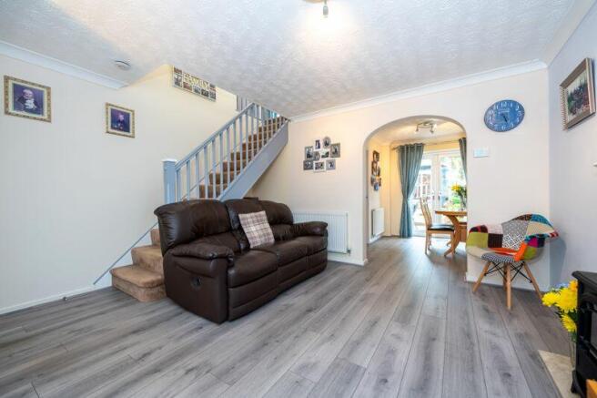 Sitting room/dining room