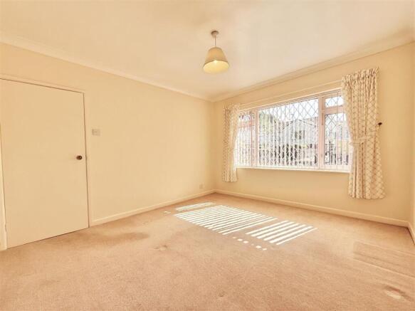 Bedroom 2.jpeg