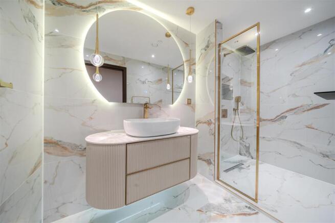 1 bed Apartment to rent Image 10