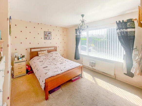 3 bed Semi-Detached for sale Image 8