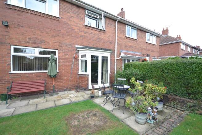 10oakcrescentGARDENVIEW2.JPG