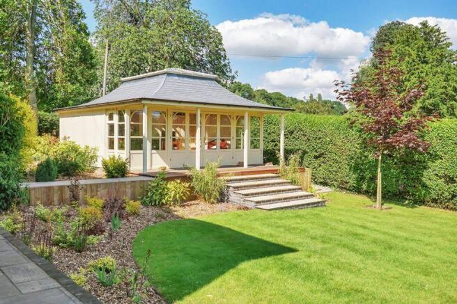 Garden/Games Room