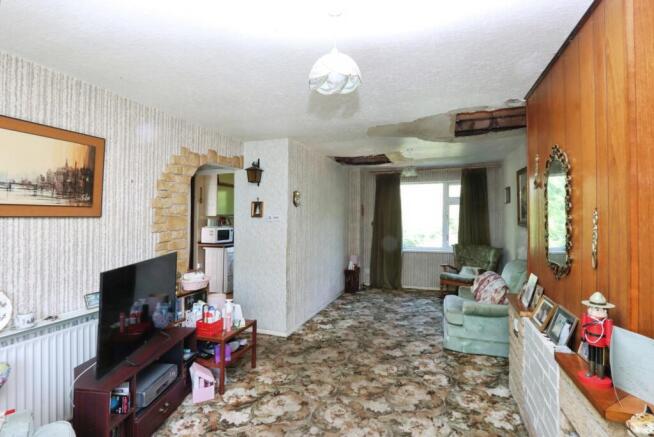3 bed Semi-Detached for sale Image 5