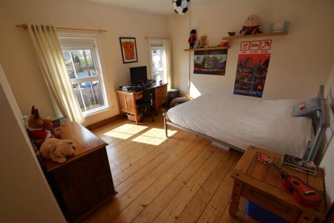 Photo 11