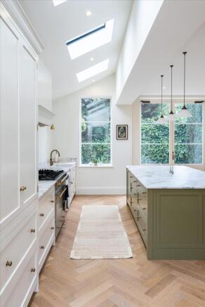 Leopold Road, London SW19 photo 4