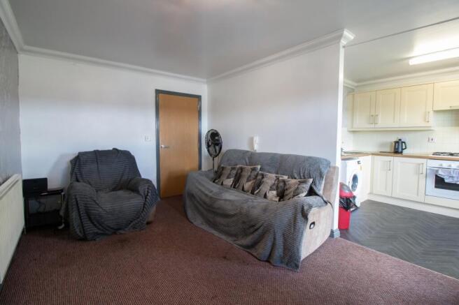 2 bed Apartment for sale Image 4