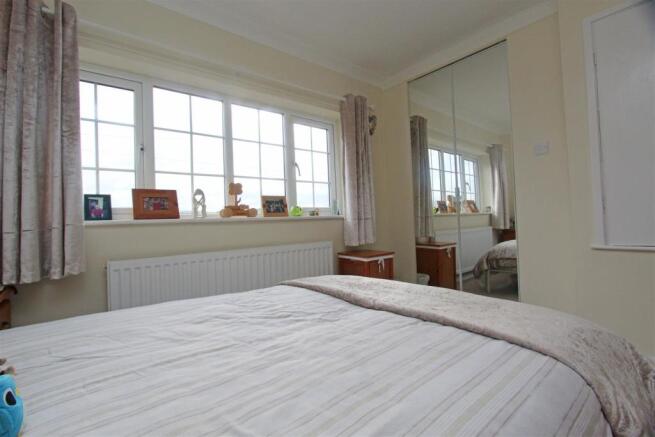 Master Bedroom..jpg