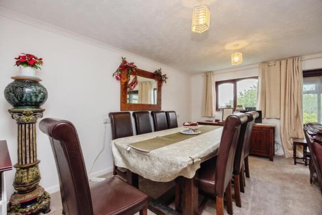 pbox-IMG.jpg