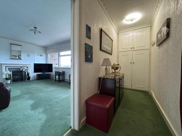 2 bed Apartment for sale Image 11