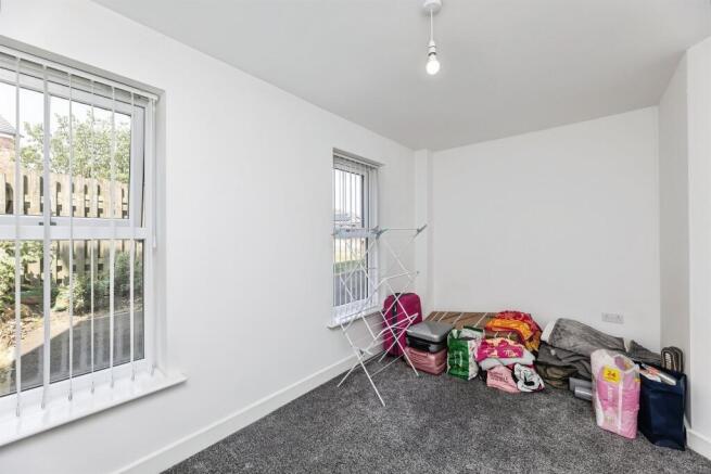 2 bed Semi-Detached for sale Image 6
