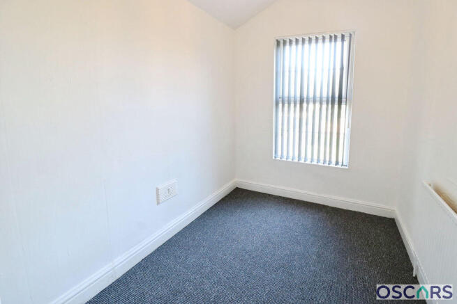 3 bed Terraced to rent Image 7
