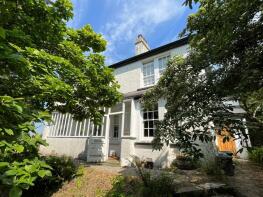 Trewarthenick, Old Road, Bodinnick PL23 1LX