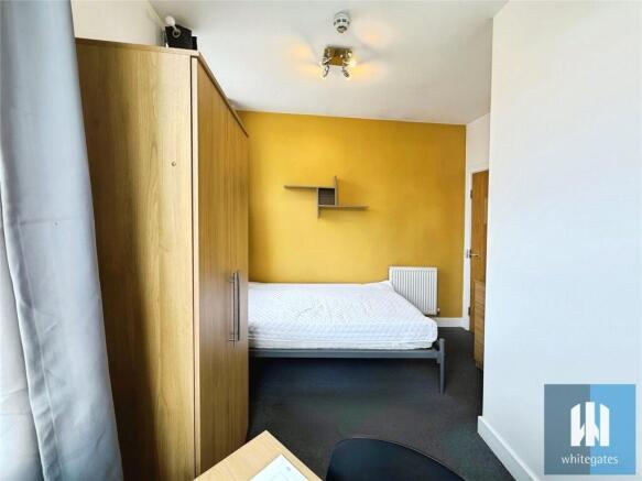 1 bed House Share to rent Image 5