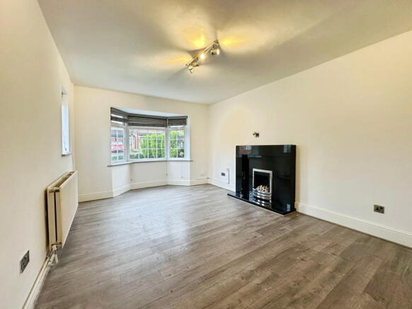 12, Yew Street, Merridale, Wolverhampton, WV3 0DA photo 3