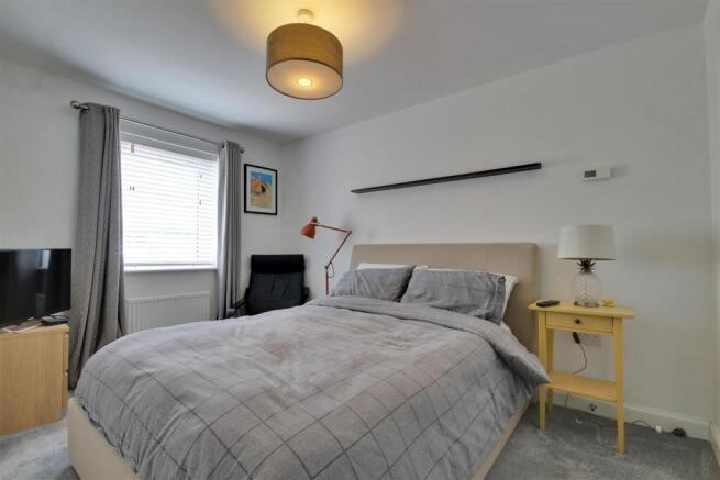 3 bed Semi-Detached for sale Image 11