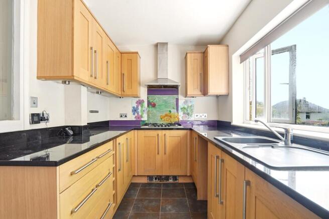 2 bed Semi-Detached for sale Image 4
