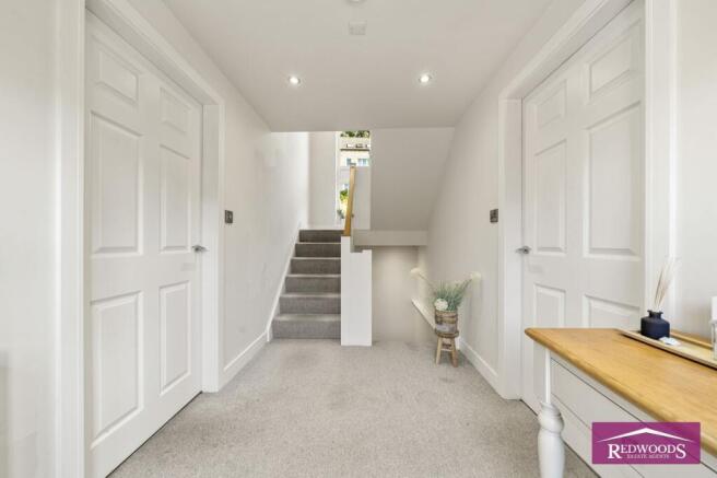 4 bed Link Detached House for sale Image 6