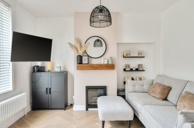 1437308-20-69cbb5...