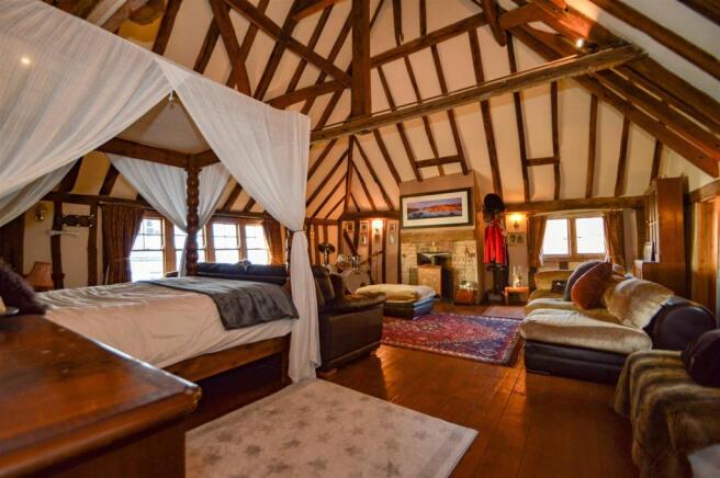 ## Master Suite.jpg