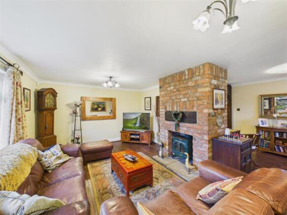 3 bed Detached for sale Image 5