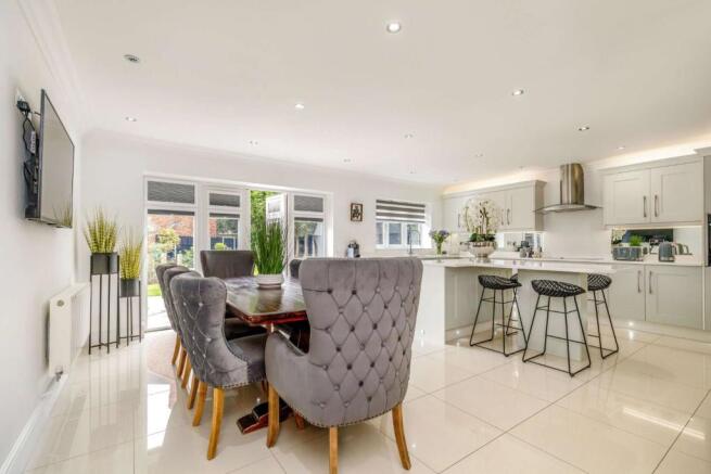 8516187-interior16-800.jpg