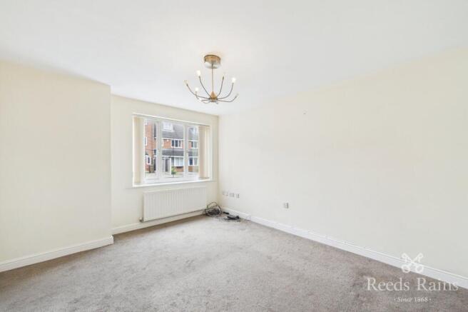 3 bed Semi-Detached to rent Image 4