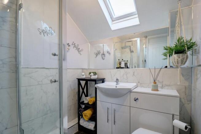 Bathroom 1.2