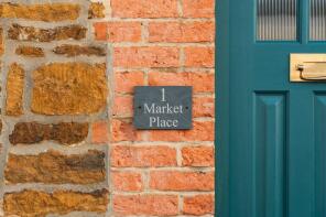 1, Market Place, Banbury OX15 0SB