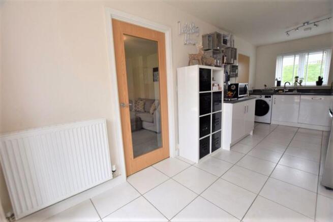 Kitchen/Dining...