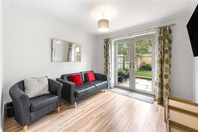 5 bed Terraced for sale Image 5