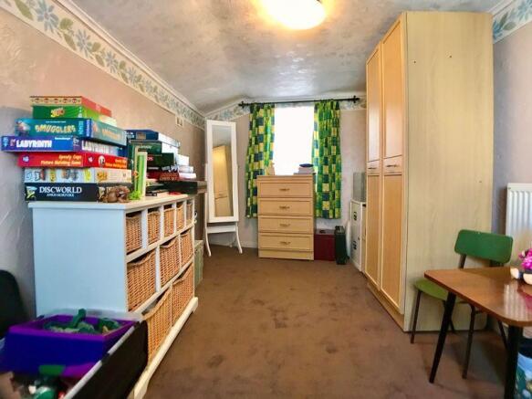Bedroom 3 (2)