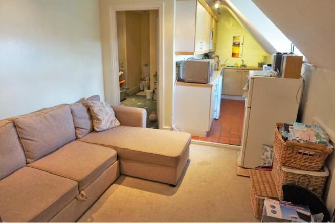 Lounge / Kitchen