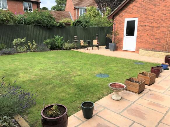 Photo 11