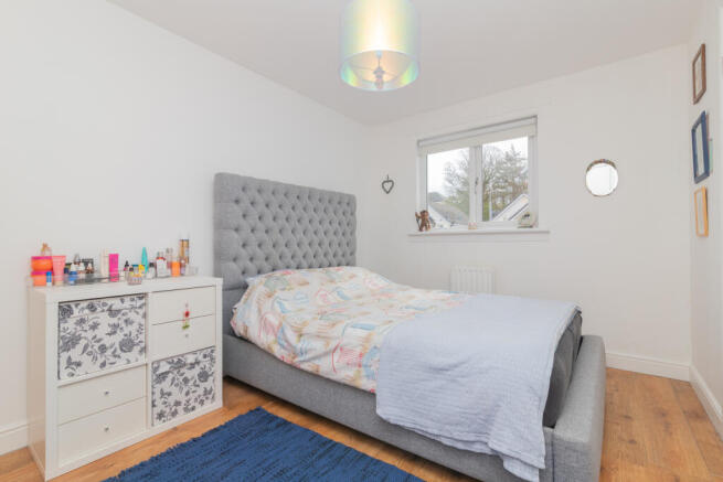 32 torbracken howwood, johnstone pa9 1dy L-34