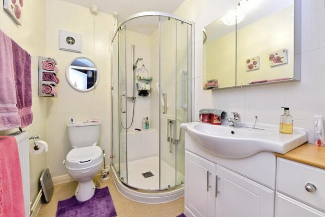 2 bed Apartment for sale Image 8