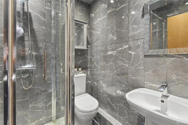 2 bed Apartment for sale Image 8